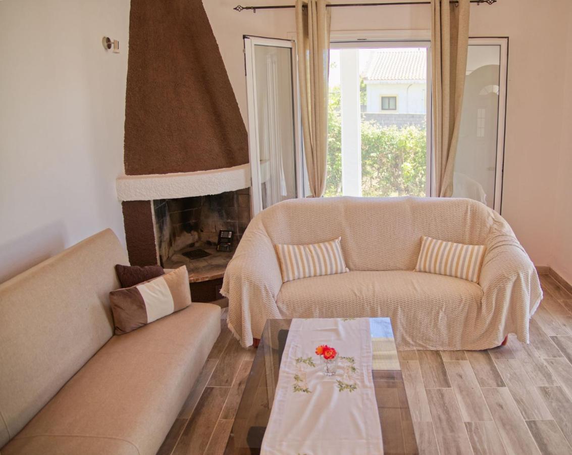 Villa Riviera Agios Georgios  Ngoại thất bức ảnh