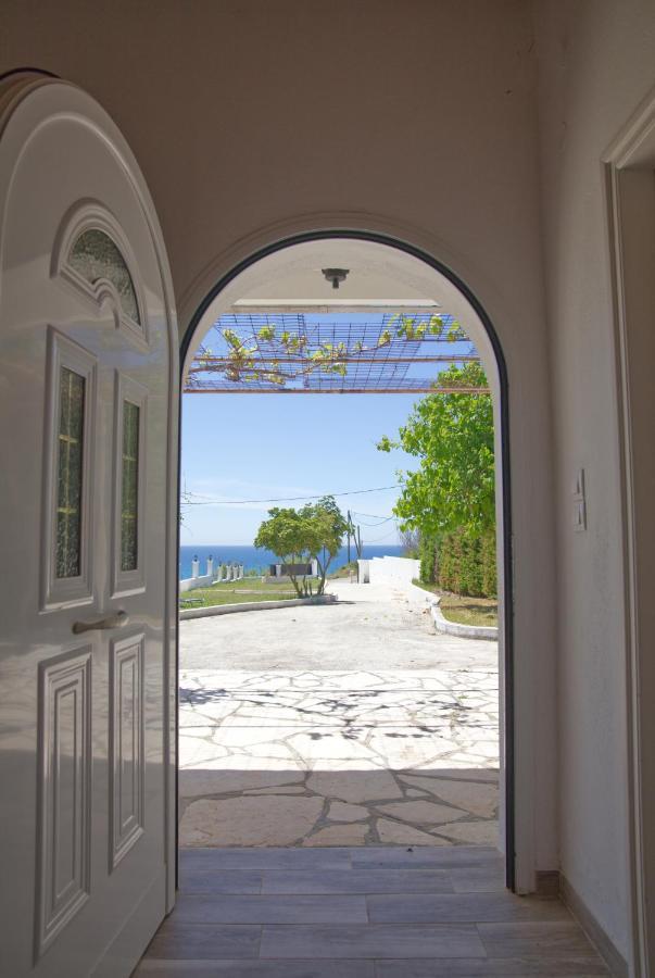 Villa Riviera Agios Georgios  Ngoại thất bức ảnh